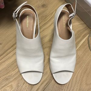 Halogen peep toe sling back sandals